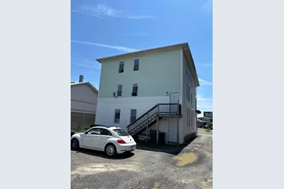32 Nassau St, Chicopee, MA 01013 - Photo 2