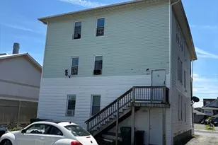 32 Nassau St, Chicopee, MA 01013 - Photo 2