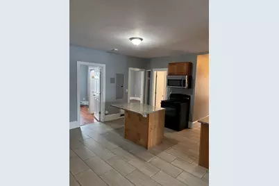 32 Nassau St, Chicopee, MA 01013 - Photo 8