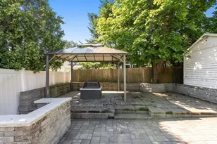 76 Clearwater Dr, Boston, MA 02126 - Photo 34