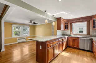 76 Clearwater Dr, Boston, MA 02126 - Photo 6