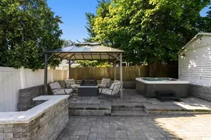 76 Clearwater Dr, Boston, MA 02126 - Photo 34
