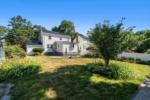76 Clearwater Dr, Boston, MA 02126 - Photo 32