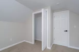 27 Bostwick Ln, Chicopee, MA 01020 - Photo 26