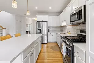 77 Fairway Vw Dr, Sutton, MA 01590 - Photo 8