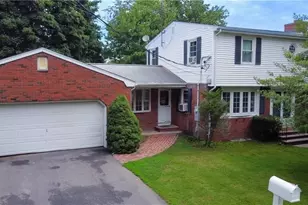442 Eastview Ave, Somerset, MA 02726 - Photo 2