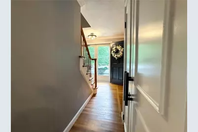 442 Eastview Ave, Somerset, MA 02726 - Photo 16