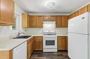 87 Sterling Ln, Haverhill, MA 01835 - Photo 4