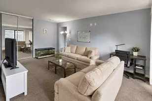 30 Shrewsbury Green, Shrewsbury, MA 01545 - Photo 2