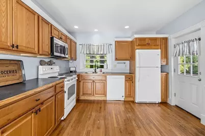 66 Middle Rd, Acushnet, MA 02743 - Photo 26