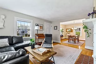51 Fairlawn St, Malden, MA 02148 - Photo 4