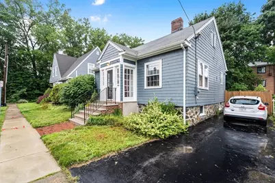 51 Fairlawn St #51, Malden, MA 02148 - Photo 2