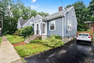51 Fairlawn St, Malden, MA 02148 - Photo 2