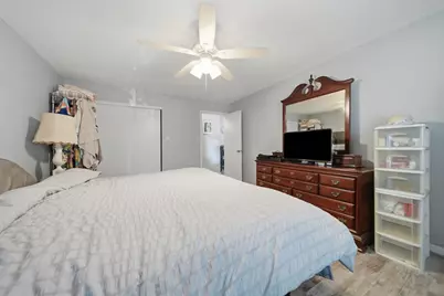 303 Pawtucket Blvd #14, Lowell, MA 01854 - Photo 16