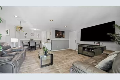 303 Pawtucket Blvd #14, Lowell, MA 01854 - Photo 8