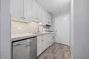 303 Pawtucket Blvd, Lowell, MA 01854 - Photo 10