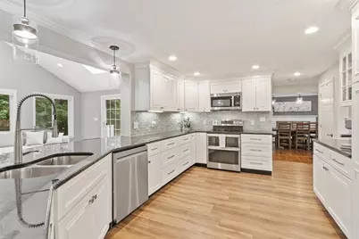 45 Woodberry Lane, North Andover, MA 01845 - Photo 4
