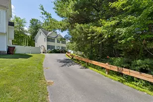 9 Perron Way, Lowell, MA 01854 - Photo 2