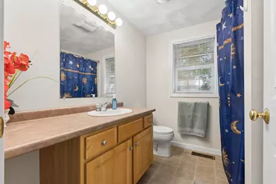 9 Perron Way, Lowell, MA 01854 - Photo 18
