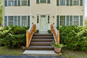 9 Perron Way, Lowell, MA 01854 - Photo 4