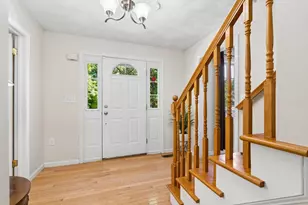 9 Perron Way, Lowell, MA 01854 - Photo 6