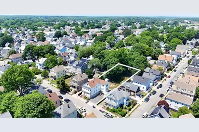 321 Arnold St, New Bedford, MA 02740 - Photo 4