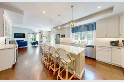 30 Horseshoe Ln, Canton, MA 02021 - Photo 6
