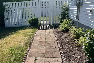 8 Patterson, Westfield, MA 01085 - Photo 2