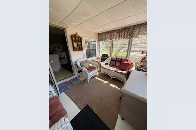 23 Crescent St, Ware, MA 01082 - Photo 10