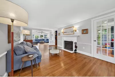 11 Ship St, Hingham, MA 02043 - Photo 6