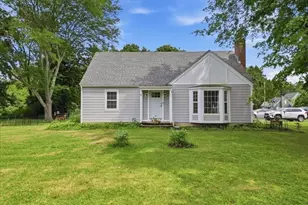 35 Anawan St, Rehoboth, MA 02769 - Photo 2
