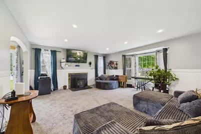 35 Anawan St, Rehoboth, MA 02769 - Photo 8