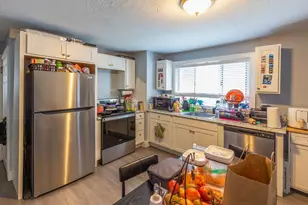 36 Oak St, Plymouth, MA 02360 - Photo 4