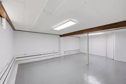 52 Felix St, Chicopee, MA 01020 - Photo 22