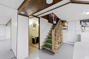 52 Felix St, Chicopee, MA 01020 - Photo 20