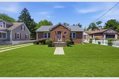 52 Felix St, Chicopee, MA 01020 - Photo 34