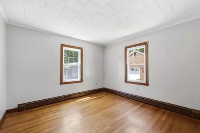 52 Felix St, Chicopee, MA 01020 - Photo 18