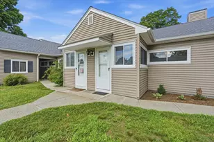 116 Applewood Dr, Chicopee, MA 01022 - Photo 2