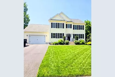33 Ledgewood Cir, Attleboro, MA 02703 - Photo 1