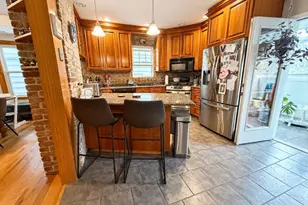 727 E 3rd St, Boston, MA 02127 - Photo 4