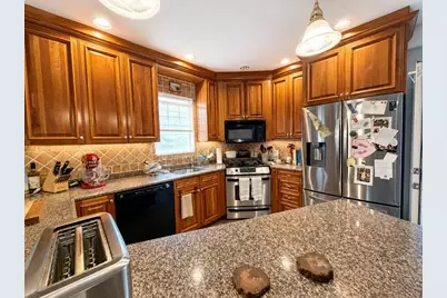 727 East 3rd St #1, Boston, MA 02127 - Photo 6