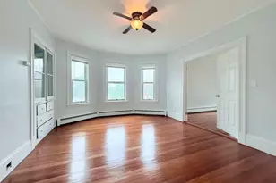 36 Fountain Ave, Somerville, MA 02145 - Photo 2