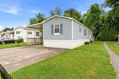556 Central #106, Leominster, MA 01453 - Photo 2
