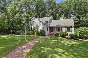 2 Olde Lyme Rd, Winchester, MA 01890 - Photo 1