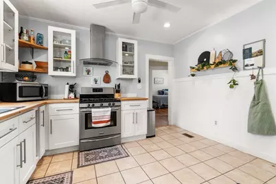 97 Bow St #1, Arlington, MA 02474 - Photo 6