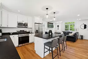140 Broken Bow Ln, Falmouth, MA 02536 - Photo 6