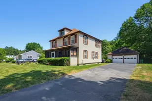 413 Goldthwaite Rd, Northbridge, MA 01588 - Photo 2