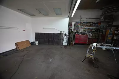 39 Wilbur St, Lowell, MA 01851 - Photo 14
