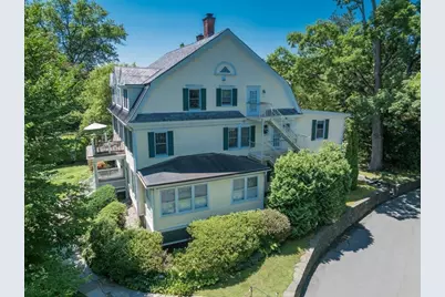 88 Round Hill Rd #2, Northampton, MA 01060 - Photo 2