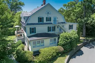 88 Round Hill Rd, Northampton, MA 01060 - Photo 2